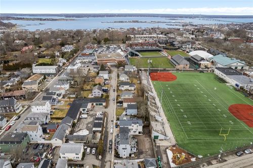 28 Weaver Ave, Newport, RI, 02840-3544 | Card Image