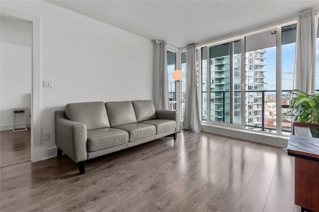1903 - 4189 Halifax Street, Condo with 2 bedrooms, 2 bathrooms and 1 parking in Burnaby BC | Image 2