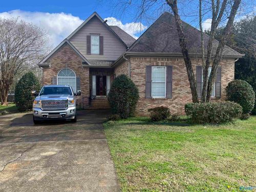 324 Lakepoint Dr, Gadsden, AL, 35901-5384 | Card Image