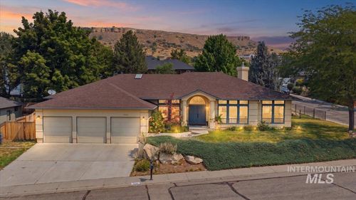 3324 E Boulder Heights Dr, Boise, ID, 83712-8514 | Card Image