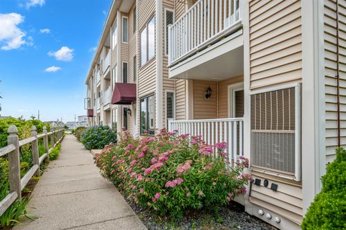 unit-22-975 Ocean Blvd, Hampton, NH, 03842-1452 | Card Image