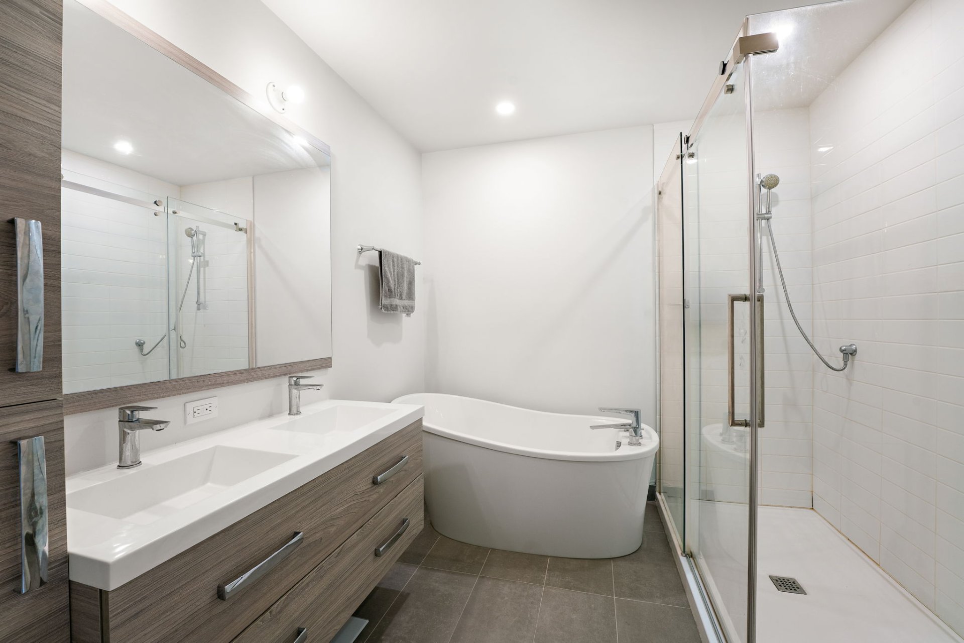 Residential in Vaudreuil-Dorion 4