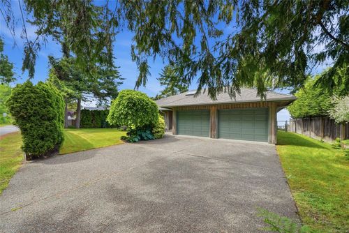 1169 Butterball Dr, Qualicum Beach, BC, V9K1C7 | Card Image
