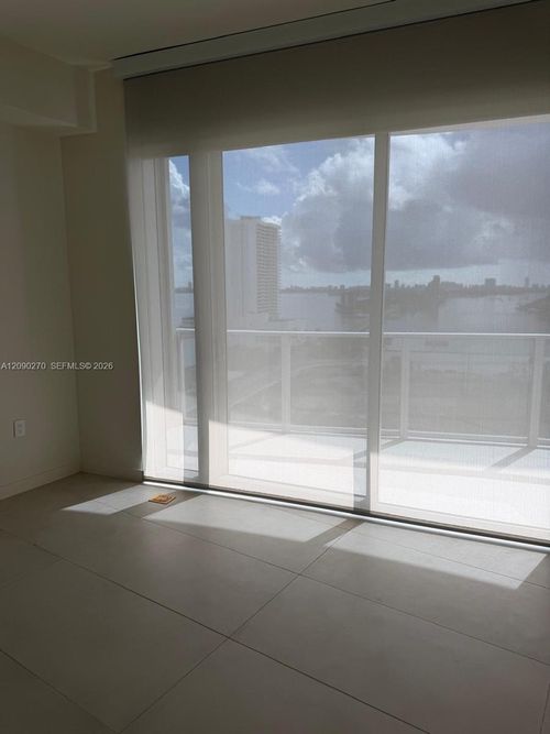 1405-1400 Biscayne Blvd, Miami, FL, 33132-1690 | Card Image