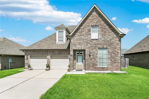 940 Artesa Dr, Marrero, LA, 70072-5965 | Card Image