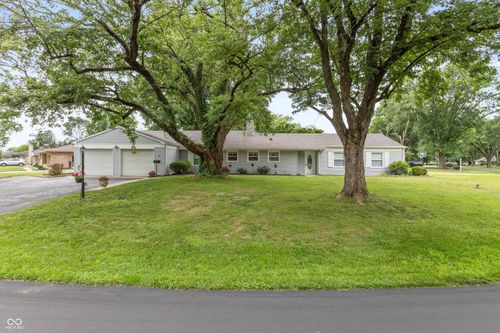 831 North Dr, Seymour, IN, 47274-1437 | Card Image
