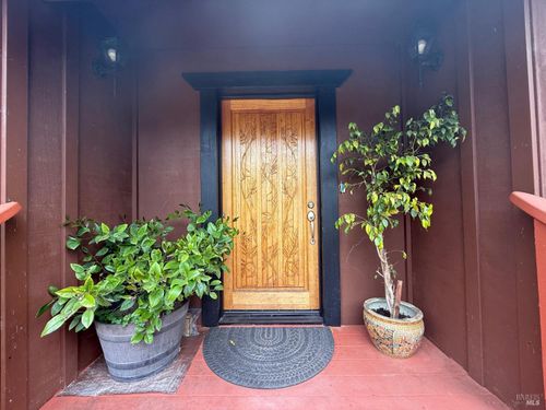 18391 Old Coast Hwy, Fort Bragg, CA, 95437-8205 | Card Image