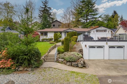 14115 75th Ave Ne, Kirkland, WA, 98034-4917 | Card Image
