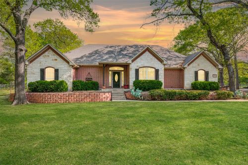 61 Pecan Crossing Ct, Gunter, TX, 75058-3283 | Card Image