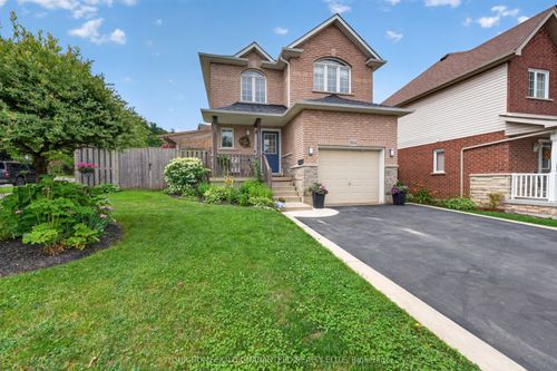 104 Udell Way, Grimsby, ON, L3M5N4 | Card Image