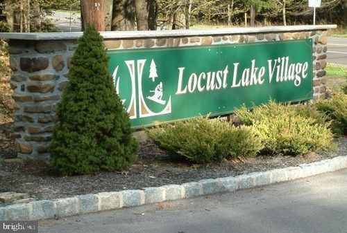 206 Maple Dr, Pocono Lake, PA, 18347 | Card Image