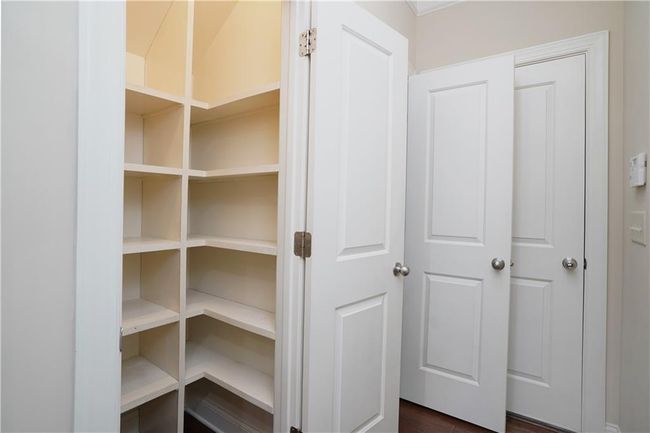 3526 Peacock Rd, Townhouse with 3 bedrooms, 3 bathrooms and null parking in Alpharetta GA | Image 9