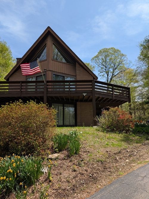 7 Springhouse Rd, Hampden, MA, 01036-9707 | Card Image