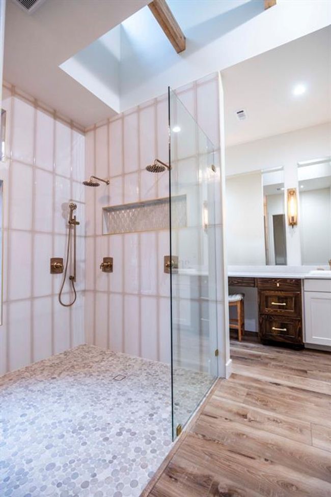 285 Coves Loop, House other with 6 bedrooms, 4 bathrooms and null parking in Brookeland TX | Image 26