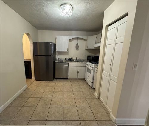 apt-205-260 George Waterman Rd, Johnston, RI, 02919-2439 | Card Image