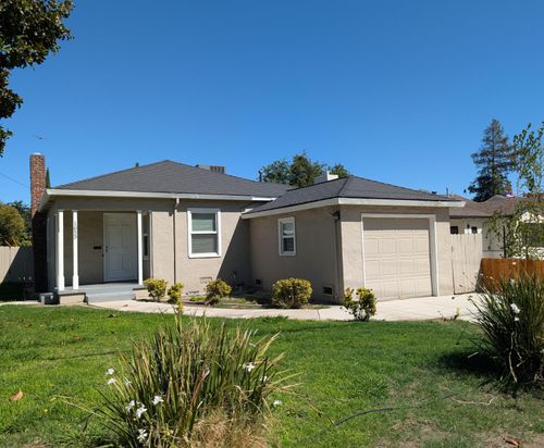 1655 Middlefield Ave, Stockton, CA, 95204-4928 | Card Image