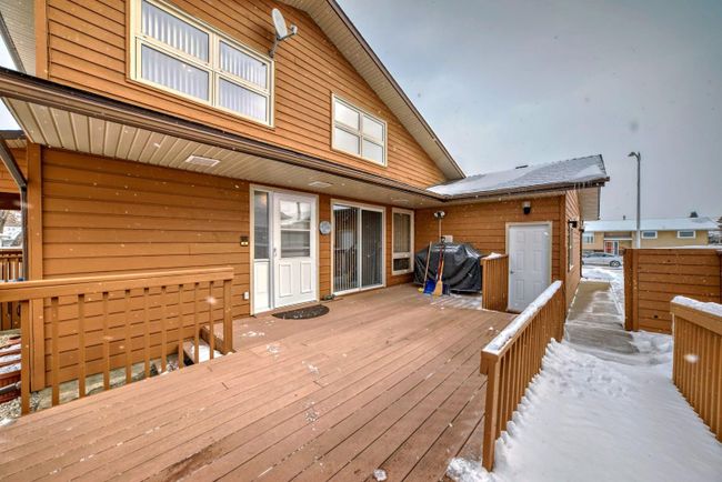 5408 60 Street, Home with 4 bedrooms, 3 bathrooms and 3 parking in Ponoka AB | Image 41