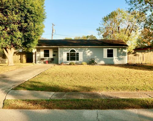 2113 Pickerton Dr, Deer Park, TX, 77536-5839 | Card Image