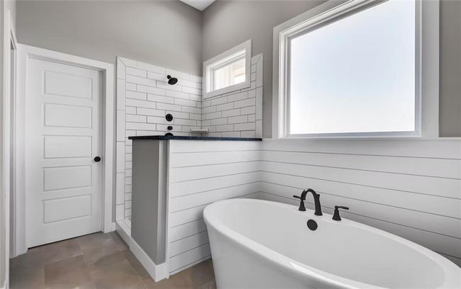 6045 Apache Dr, House other with 4 bedrooms, 3 bathrooms and null parking in Shawnee KS | Image 14
