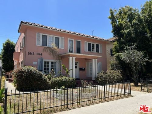 3-1042 2nd Street, Santa Monica, CA, 90403 | Card Image