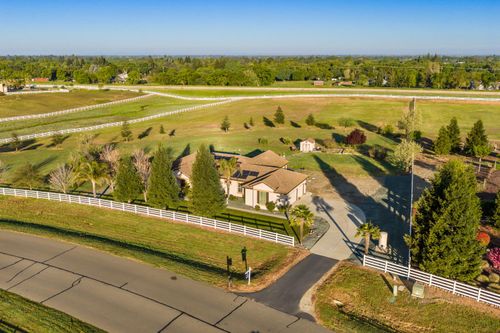 9240 Stablegate Rd, Wilton, CA, 95693-9200 | Card Image