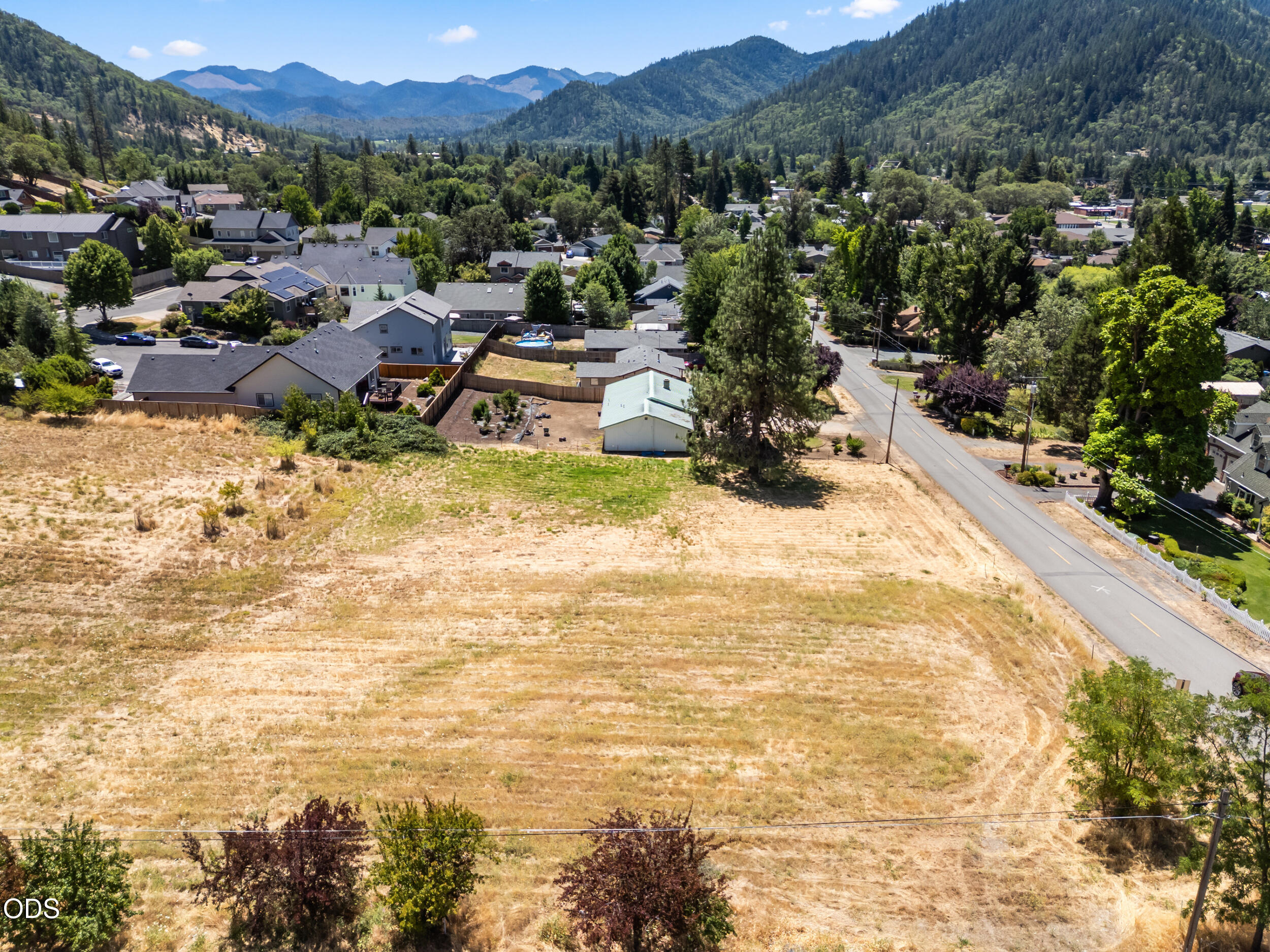 Land in Rogue River 5