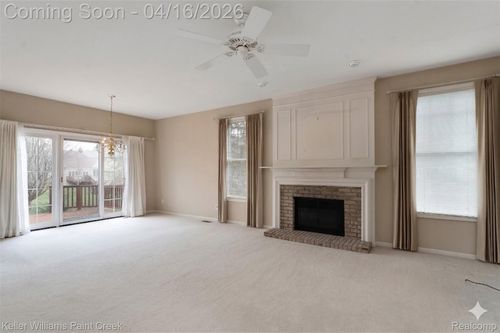 1685 Maple Creek Ct, Rochester, MI, 48306-4812 | Card Image