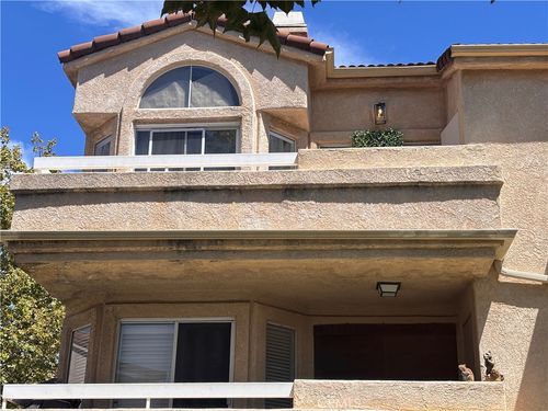 19834 Sandpiper Pl, Newhall, CA, 91321-4307 | Card Image