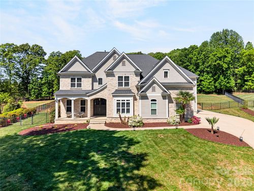 121 Leeward Shoals Ln, Mooresville, NC, 28117-8917 | Card Image