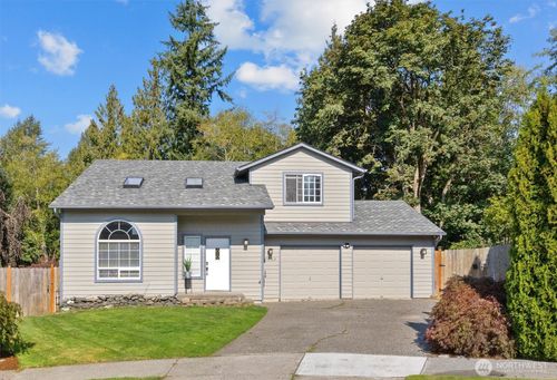 7023 Falcon Ct, Arlington, WA, 98223-5920 | Card Image