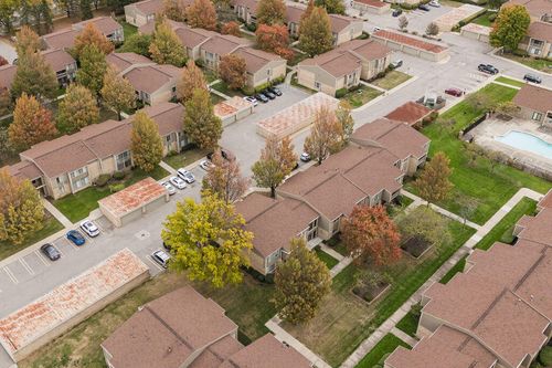 102-16260 Mayfair Dr, Southfield, MI, 48075-5919 | Card Image