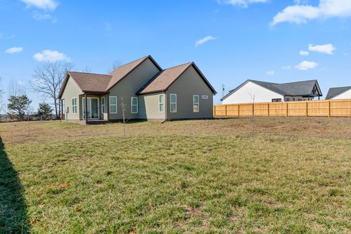 506 Bill Fuson Rd, McMinnville, TN, 37110-5833 | Card Image