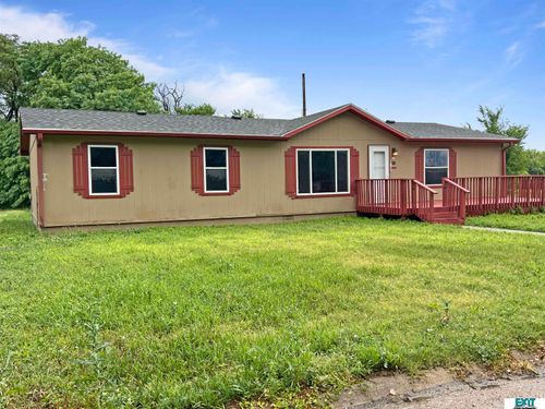 104 W Oak St, Maywood, NE, 69038-5131 | Card Image
