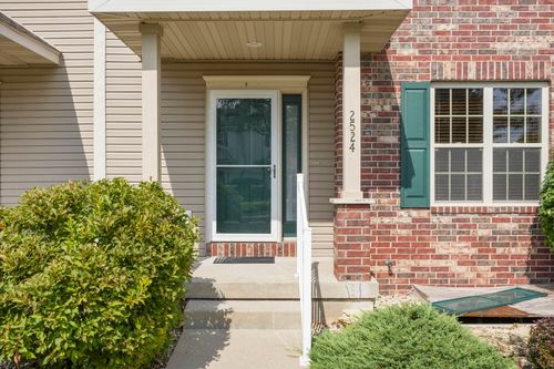 2524 Leopold Way, Sun Prairie, WI, 53590-7066 | Card Image