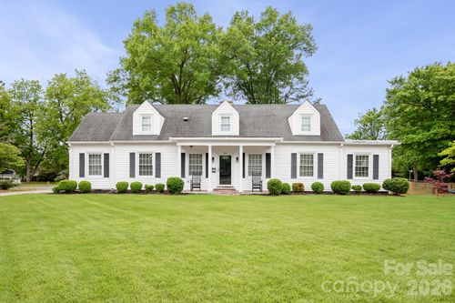 511 W Rice St, Landis, NC, 28088-1606 | Card Image