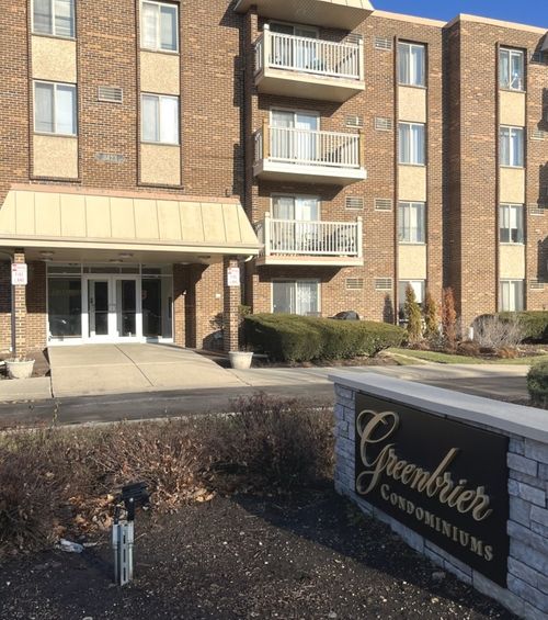 unit-1c-2423 Kennicott Dr, Arlington Heights, IL, 60004-3081 | Card Image