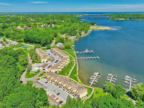 265 Bay Village Dr, Irondequoit, NY, 14609-1910 | Card Image