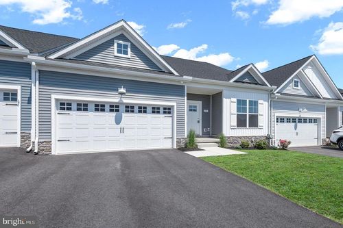 216 Ridge View Ln, HANOVER, PA, 17331-7465 | Card Image