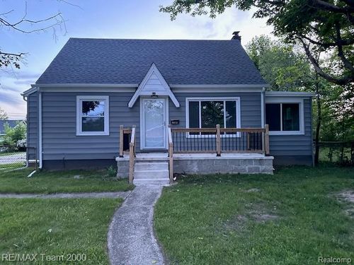 2019 Helen St, Garden City, MI, 48135-2936 | Card Image