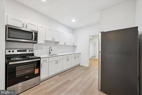 2535 N 28th St, PHILADELPHIA, PA, 19132-3525 | Card Image