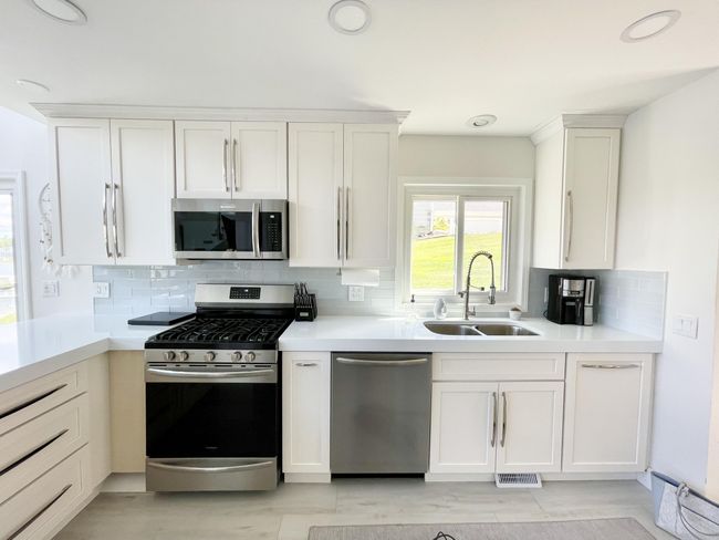 727 Treasure Island Dr, House other with 3 bedrooms, 2 bathrooms and null parking in Mattawan MI | Image 7