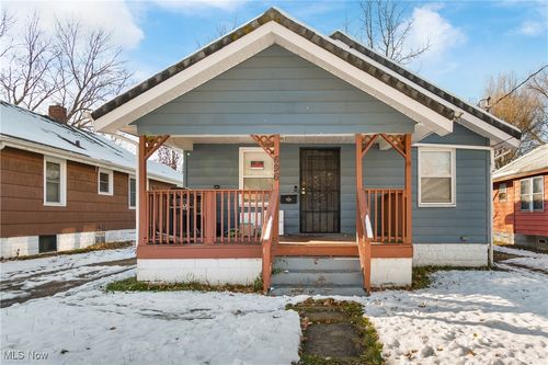 696 Merton Ave, Akron, OH, 44306-1522 | Card Image