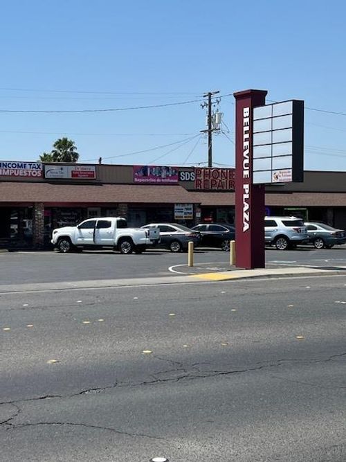 232 E Bellevue Rd, Atwater, CA, 95301-2305 | Card Image