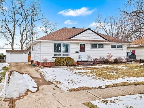 3640 Hetzel Dr, Parma, OH, 44134-4935 | Card Image