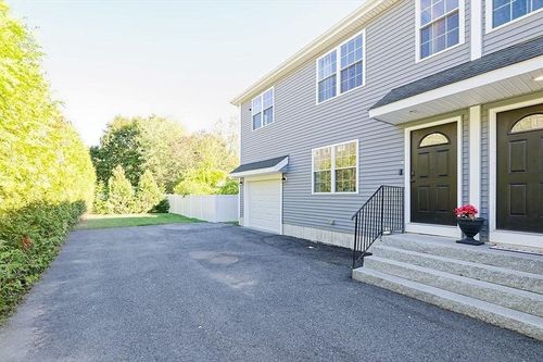 b-1 Glen St, Framingham, MA, 01702-7105 | Card Image