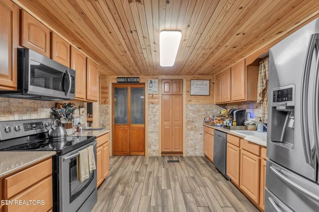 348 Cemetery Rd, House other with 4 bedrooms, 2 bathrooms and null parking in Pennington Gap VA | Image 35