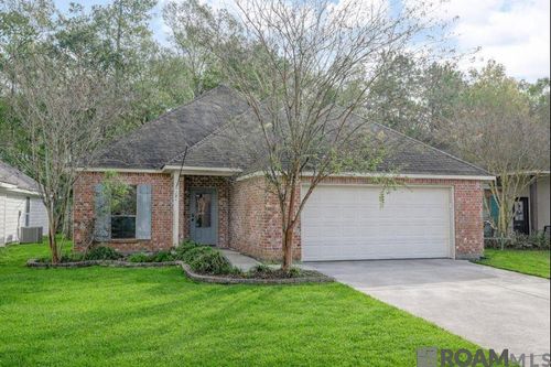 38248 Shelby Dr, Denham Springs, LA, 70706-1207 | Card Image