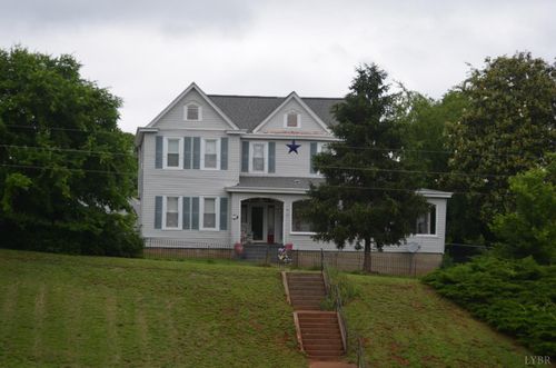 901 Bedford Ave, Altavista, VA, 24517-1914 | Card Image