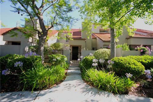 800 Via Colinas, Westlake Village, CA, 91362-5002 | Card Image