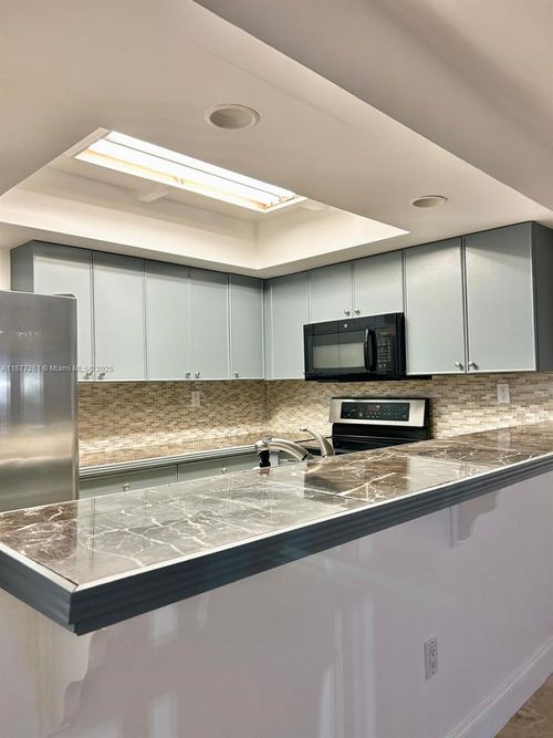 apt-304-701 19th St, Fort Lauderdale, FL, 33311-4045 | Card Image